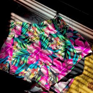 I bought this for my sister and it didn’t fit:(